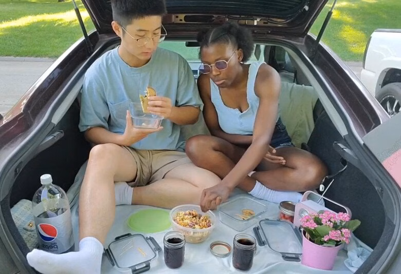Giới Giới và Tiki trong những ngày đầu hẹn hò