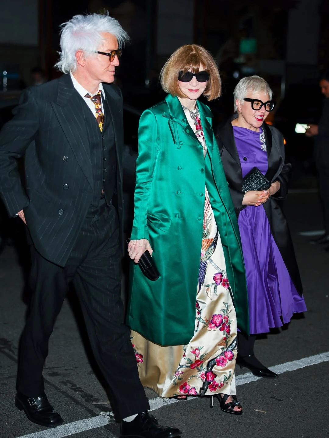 Anna Wintour và đạo diễn Baz Luhrmann trong một khung hình đầy quyền lực. Ảnh: Digital Fashion Week.