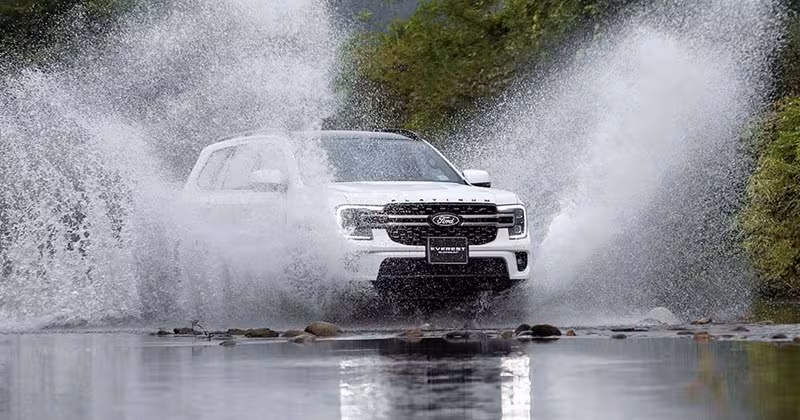 Ford bổ sung động cơ V6 cho Ranger, Everest