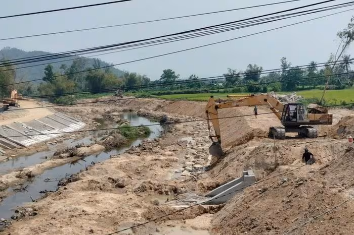 Gia Lai khẩn trương gia cố đập Cây Mít, bảo vệ hàng trăm hộ dân