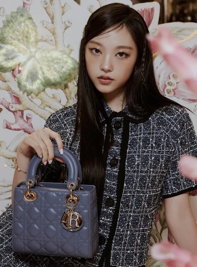 Vị thế đại sứ toàn cầu của Dior khẳng định sức ảnh hưởng thời trang của Haerin
