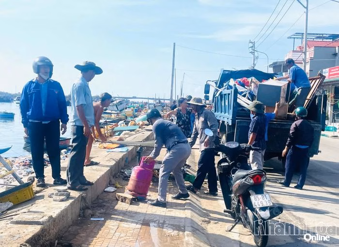 Hiện trạng giải tỏa hành lang an toàn giao thông tại khu vực ven Đầm Nại