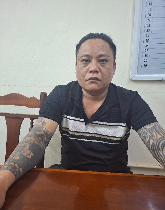 Hiện trường khám xét nơi ở của đối tượng Lê Văn Quỳnh