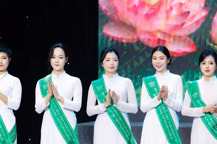 ‘Hoa hậu Văn hóa Việt Nam Toàn cầu 2026’ cho phép thí sinh chỉnh sửa nhan sắc ở mức 30%