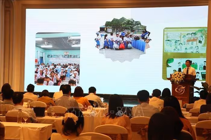 Huế giảm hơn 933 tấn rác thải nhựa thất thoát ra môi trường