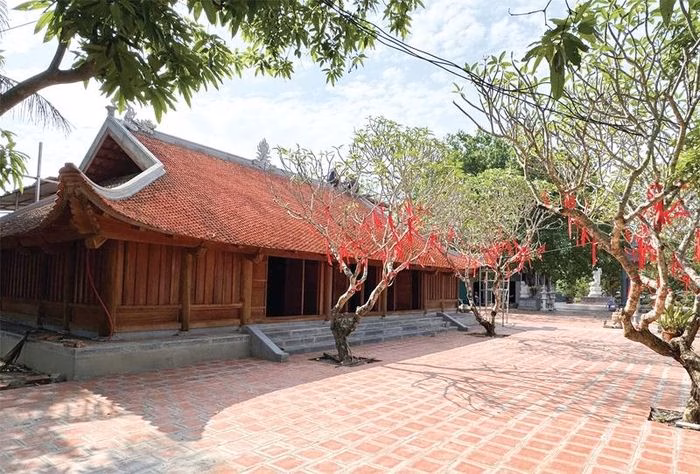 Đền thờ Tô Hiến Thành ở thôn Tiền Thôn (xã Hoằng Tiến), một di tích lịch sử văn hóa quốc gia quý giá.