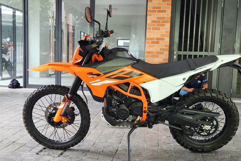 KTM 390 Adventure R sẵn sàng cho những cung đường rally khắc nghiệt
