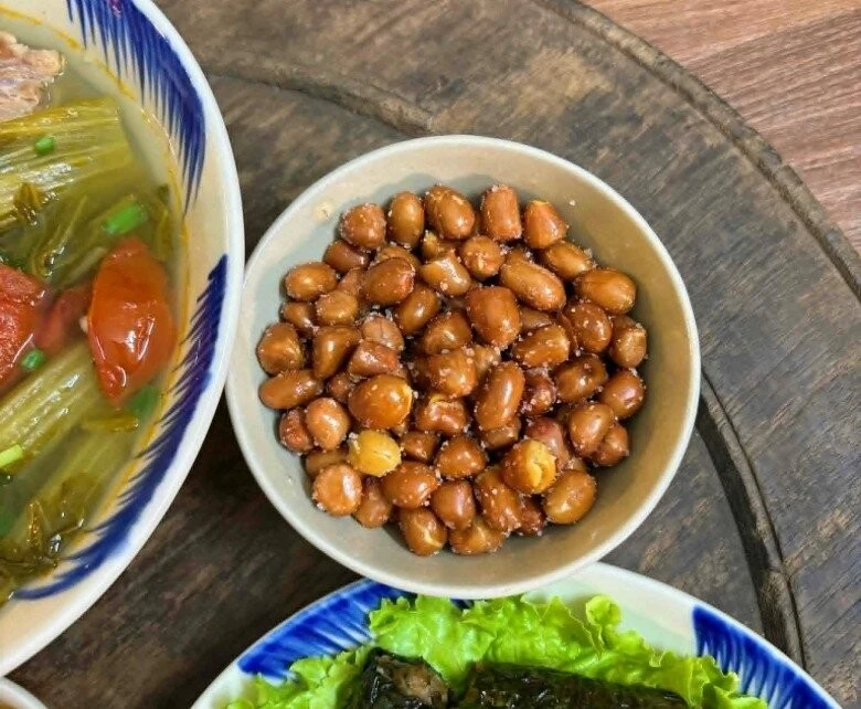 Lạc rang muối vàng óng giòn tan