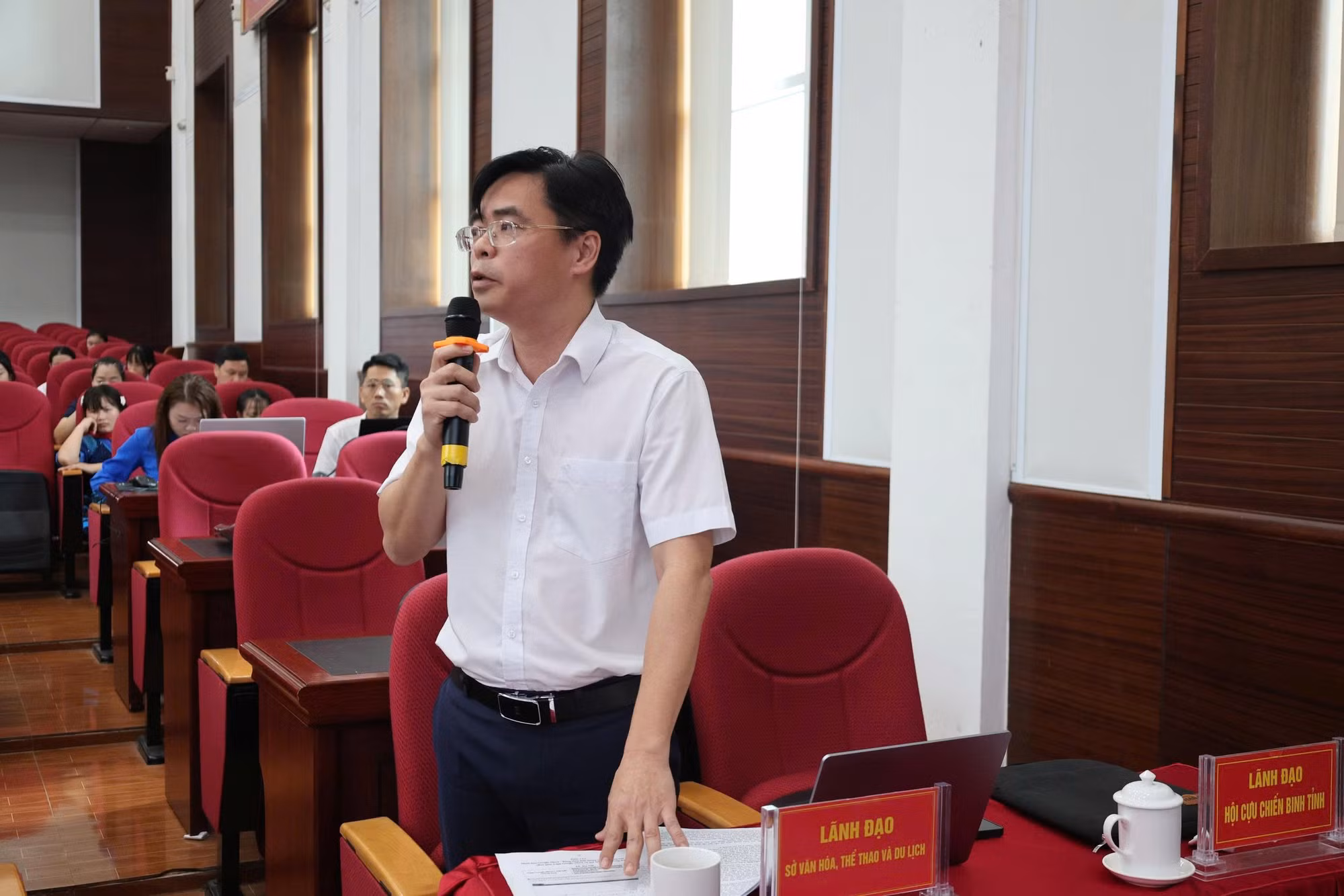 Lãnh đạo các đơn vị trả lời trực tiếp các kiến nghị của thiếu nhi