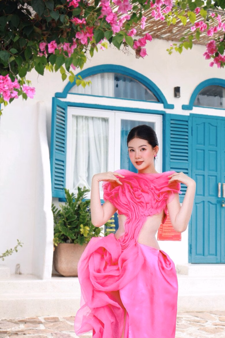 Sự nghiêm túc trong nghiên cứu khoa học giúp Lê Âu Ngân Anh xây dựng uy tín trong ngành giáo dục.