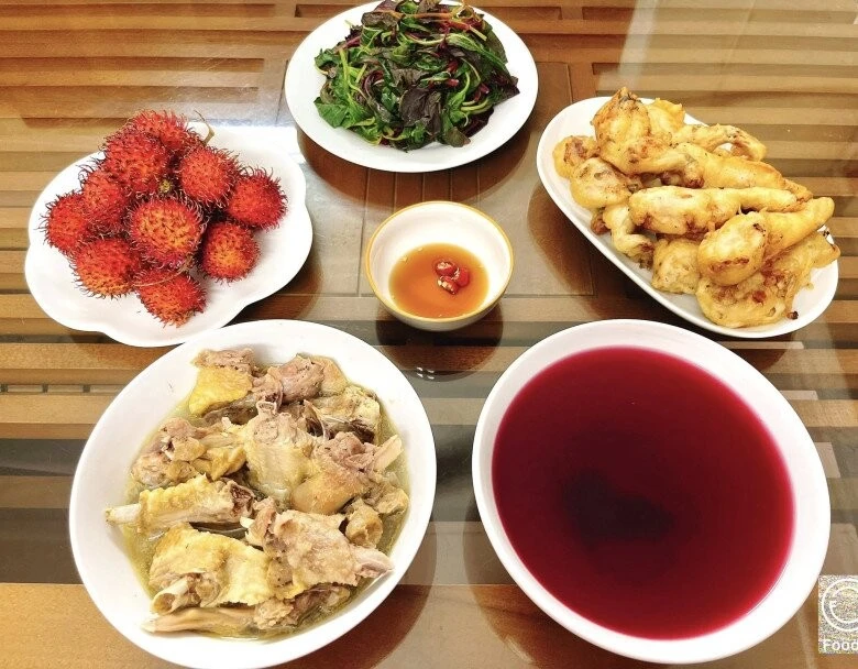 Mâm cơm dân dã nhưng đầy đủ dưỡng chất cho bữa tối ấm cúng