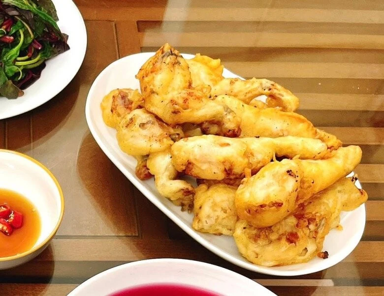 Mâm cơm gia đình đơn giản, đủ chất cho ngày bận rộn