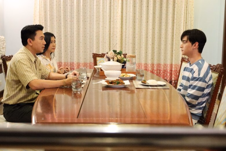 Nỗi đau sau sự ra đi của người mẹ kế tận tụy