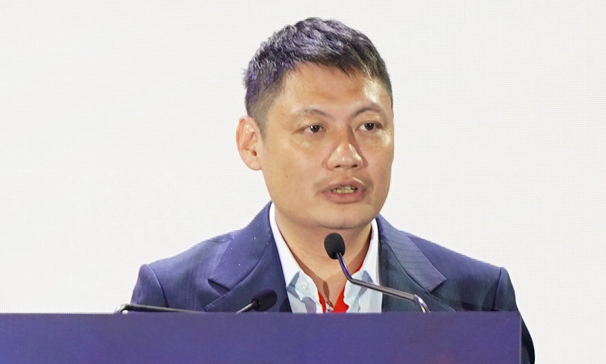 Ông Nguyễn Mạnh Tường phân tích về tác động của AI trong các chiến dịch lừa đảo quy mô lớn. Ảnh: Lưu Quý