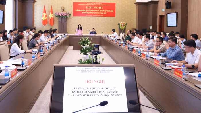 Toàn cảnh hội nghị triển khai công tác tổ chức thi và tuyển sinh năm 2026.