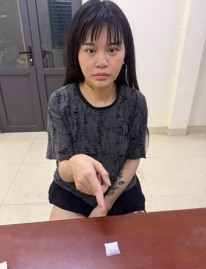 Tang vật ma túy Ketamine thu giữ từ đối tượng Vi Thị Hằng