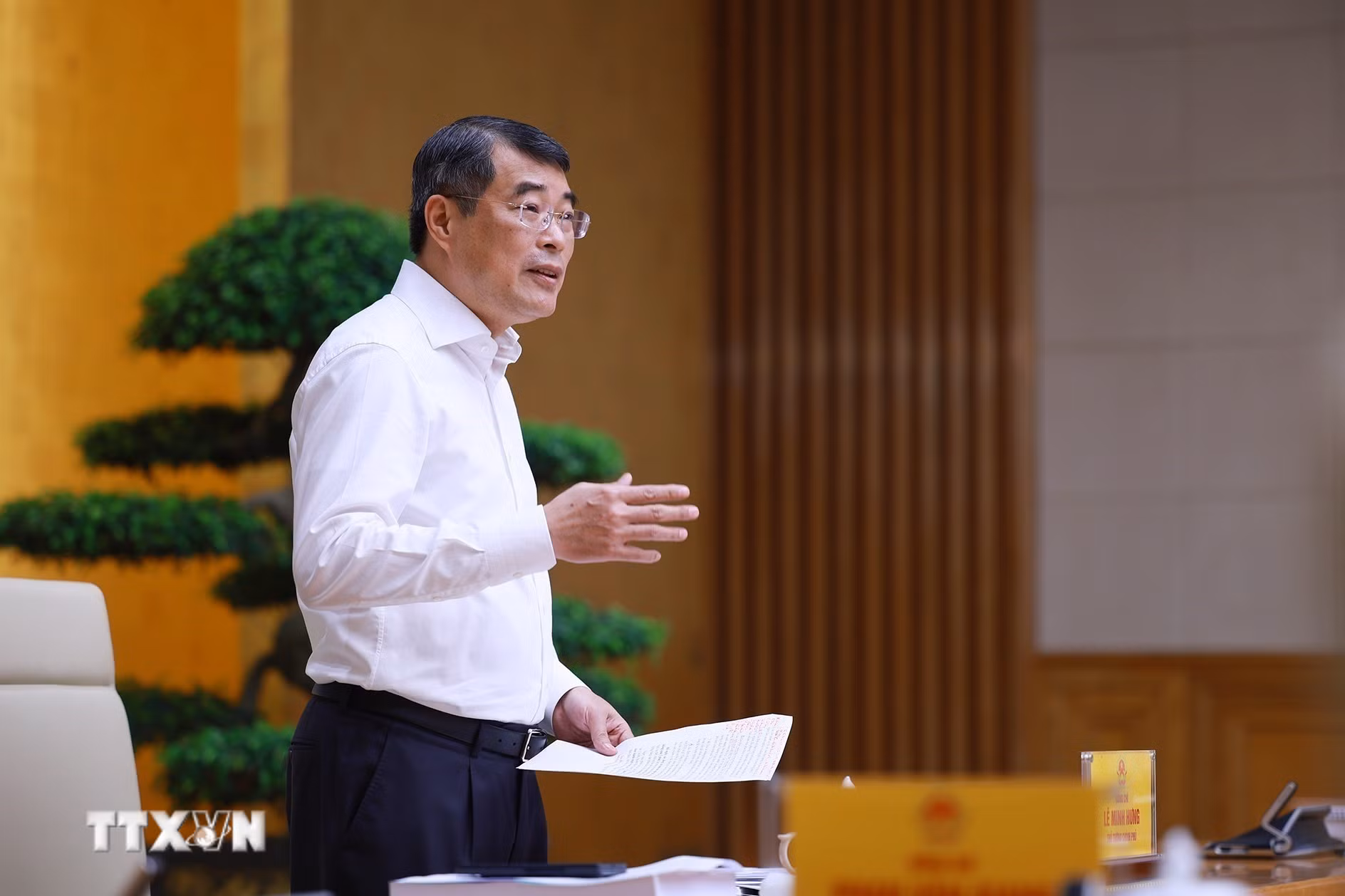 Thủ tướng Lê Minh Hưng nhấn mạnh việc thực hiện chuyển đổi số phải thực chất, tránh đối phó và có kết quả đo lường được. (Ảnh: Dương Giang/TTXVN)