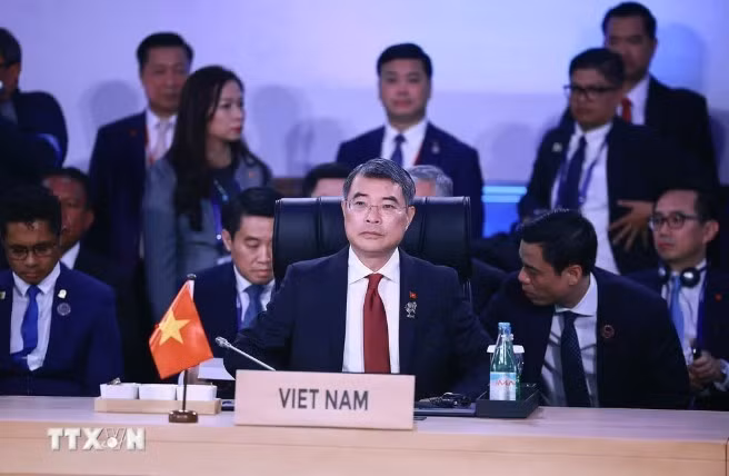 Thủ tướng Lê Minh Hưng khẳng định vị thế của Việt Nam tại các phiên thảo luận của Hội nghị Cấp cao ASEAN. Ảnh: TTXVN