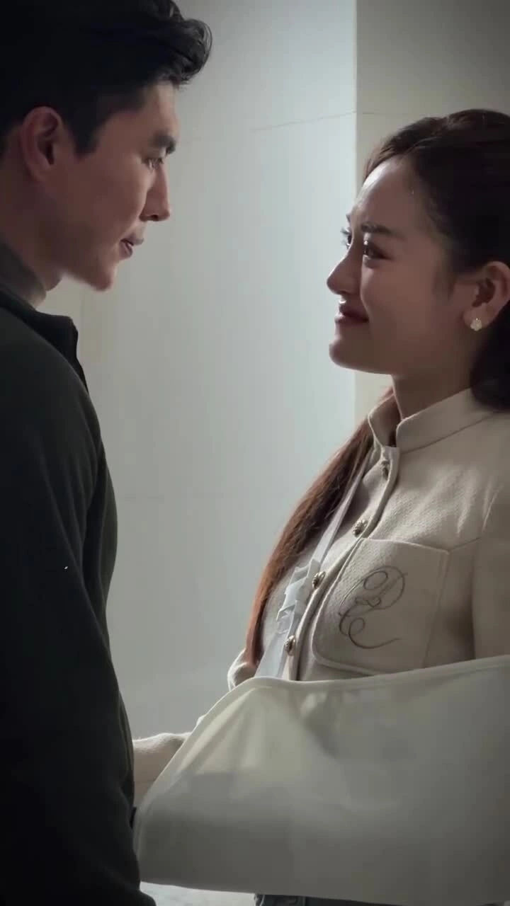 Thùy Anh trong phim giờ vàng 'Không giới hạn', đánh dấu sự trở lại đầy mạnh mẽ.