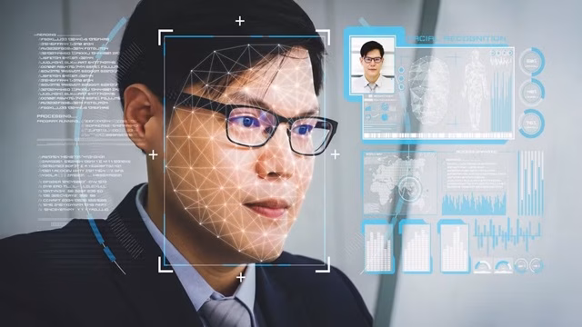 Sự phối hợp giữa các tổ chức tín dụng và trung gian thanh toán trong việc triển khai định danh điện tử. (Ảnh: Vietnam+)