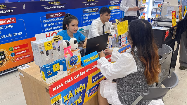 Thay vì chạy đua mở rộng số lượng điểm bán, Điện máy XANH tập trung tối ưu hóa không gian mua sắm và nâng cao trải nghiệm thực tế cho khách hàng