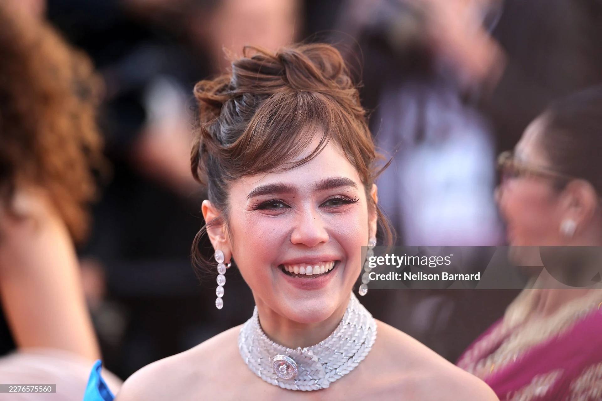 Sự tỉ mỉ trong việc chọn trang sức giúp nâng tầm diện mạo của mỹ nhân Thái. Ảnh: Getty Images