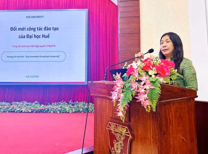 Đại diện Bộ GD&ĐT định hướng lộ trình phát triển bền vững cho Đại học Huế.