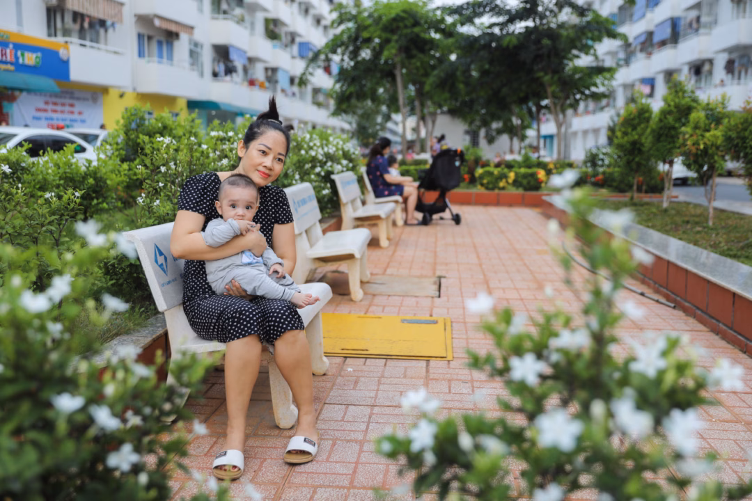 Cuộc sống ở khu nhà ở xã hội cho thuê tại TP HCM. Ảnh: Quỳnh Trần