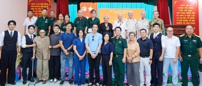 Đỗ Nhật Hoàng, Steven Nguyễn và Đình Khang tái hợp sau thành công của Mưa Đỏ, mở ra kỳ vọng mới cho dòng phim lịch sử Việt. Ảnh: Fanpage Rừng Sác Anh Hùng