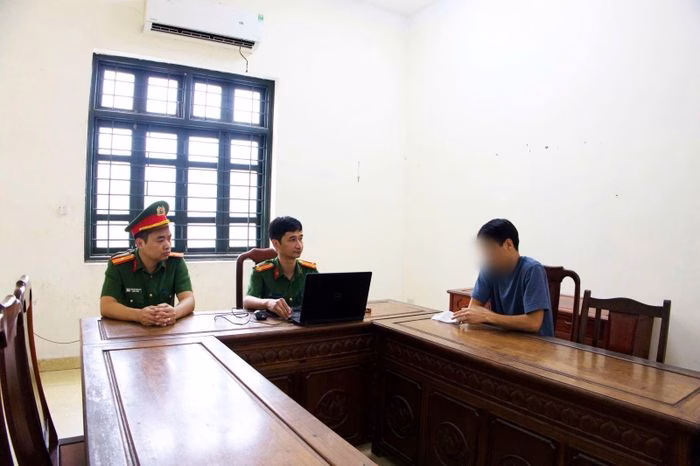Đối tượng Nguyễn Văn T. tại cơ quan Công an. Ảnh: CA tỉnh Bắc Ninh.