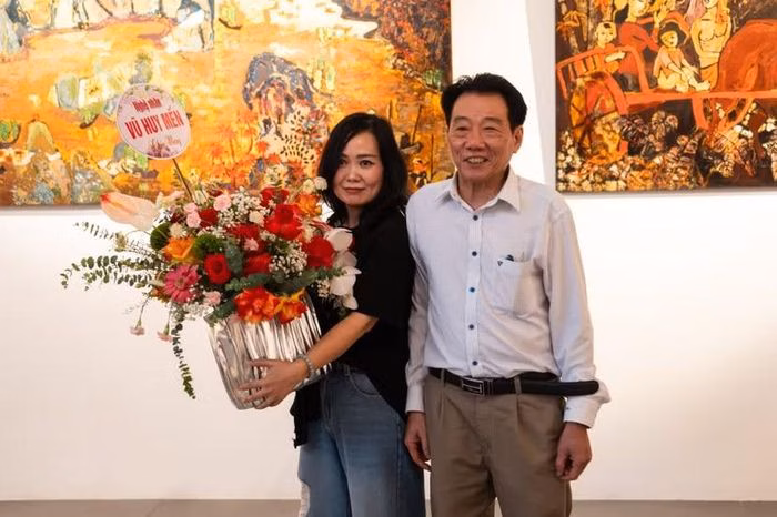 Họa sĩ Nguyễn Bích Thảo và nghệ nhân Vũ Huy Mến