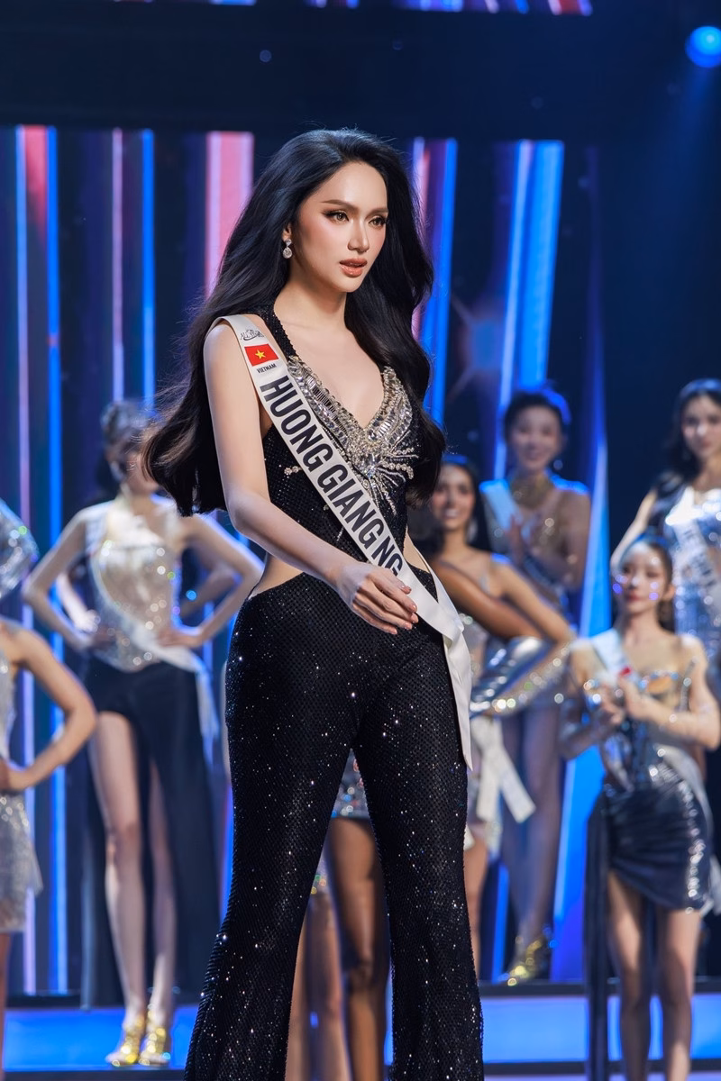 Hương Giang tỏa sáng trong đêm chung kết MGI All Stars 2026.