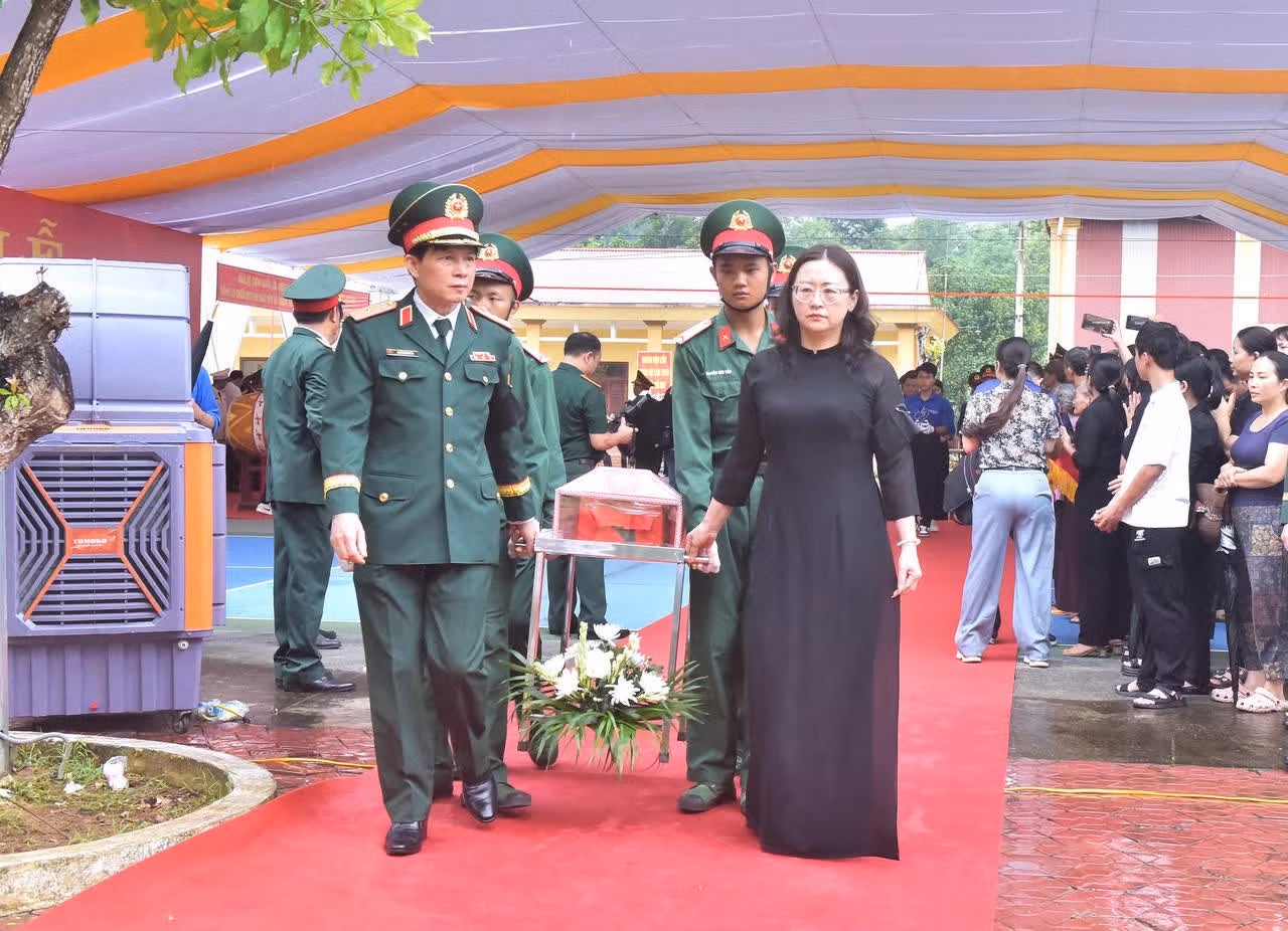 Lễ truy điệu liệt sĩ tại Lào Cai