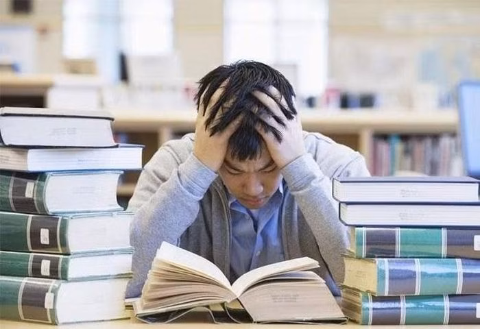 Việc nắm rõ quy định di trú là yếu tố sống còn đối với du học sinh.