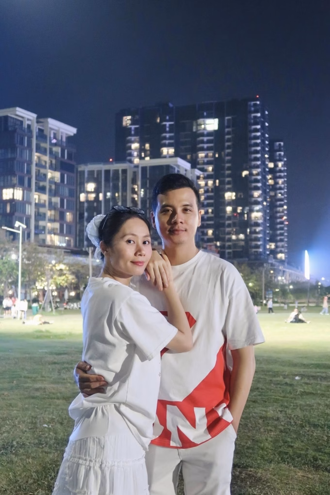 Diễn viên Thanh Hiền bên ông xã Thanh Long.